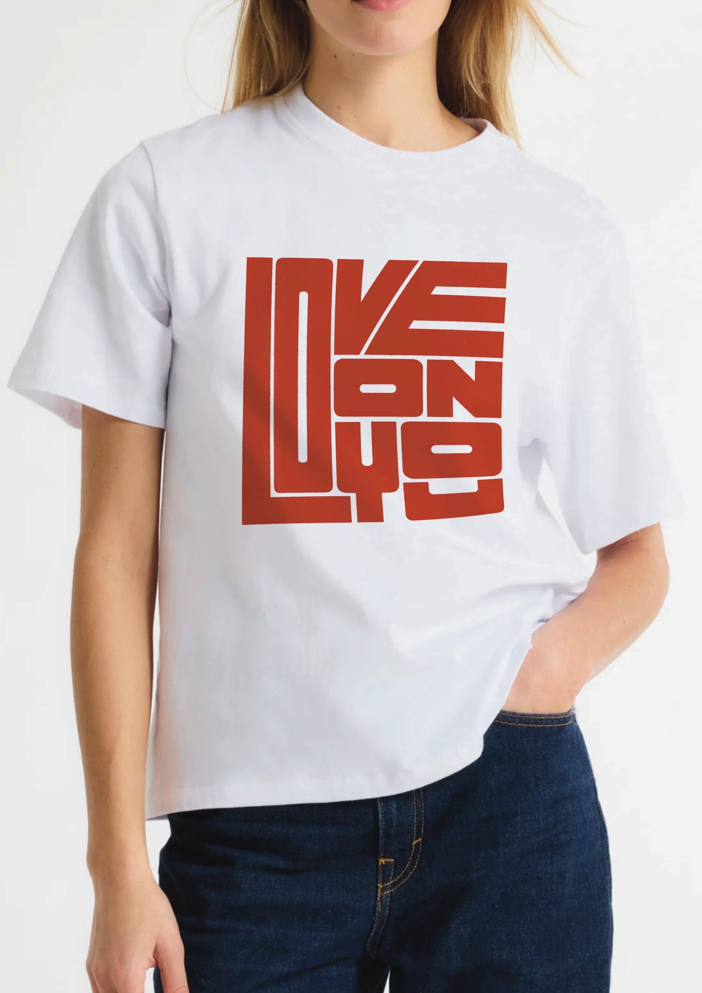 006-02 TSHIRT LOVE ON YOU RED